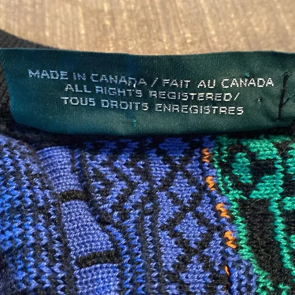 Vintage Tundra Sweater - Picture 4 of 8